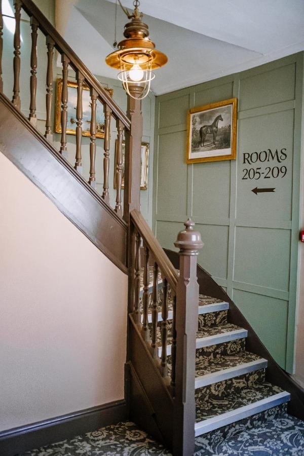 The Bull Hotel Stony Stratford Extérieur photo