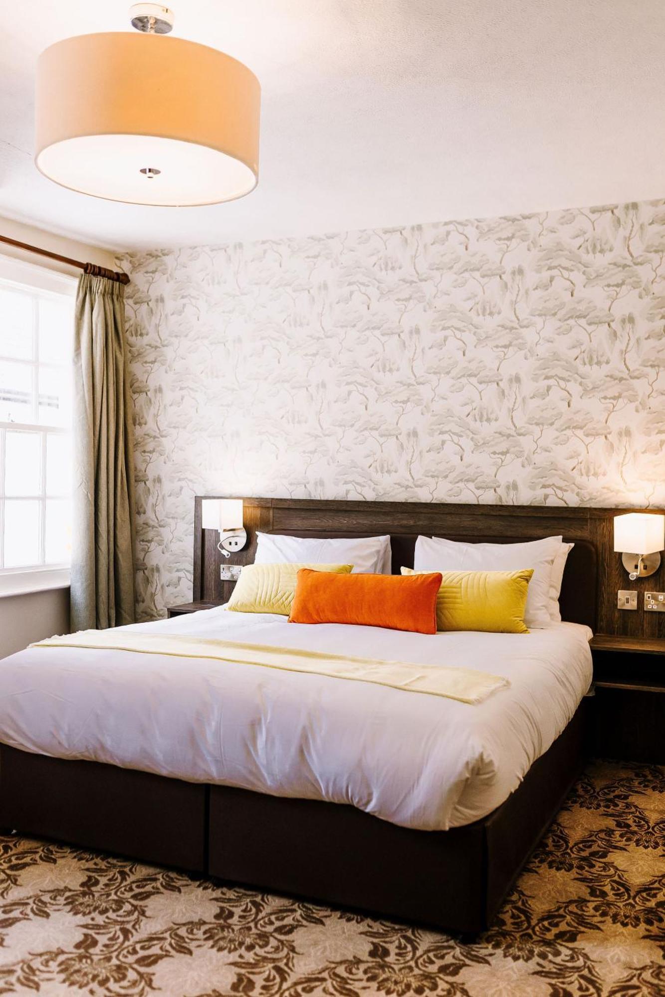 The Bull Hotel Stony Stratford Extérieur photo