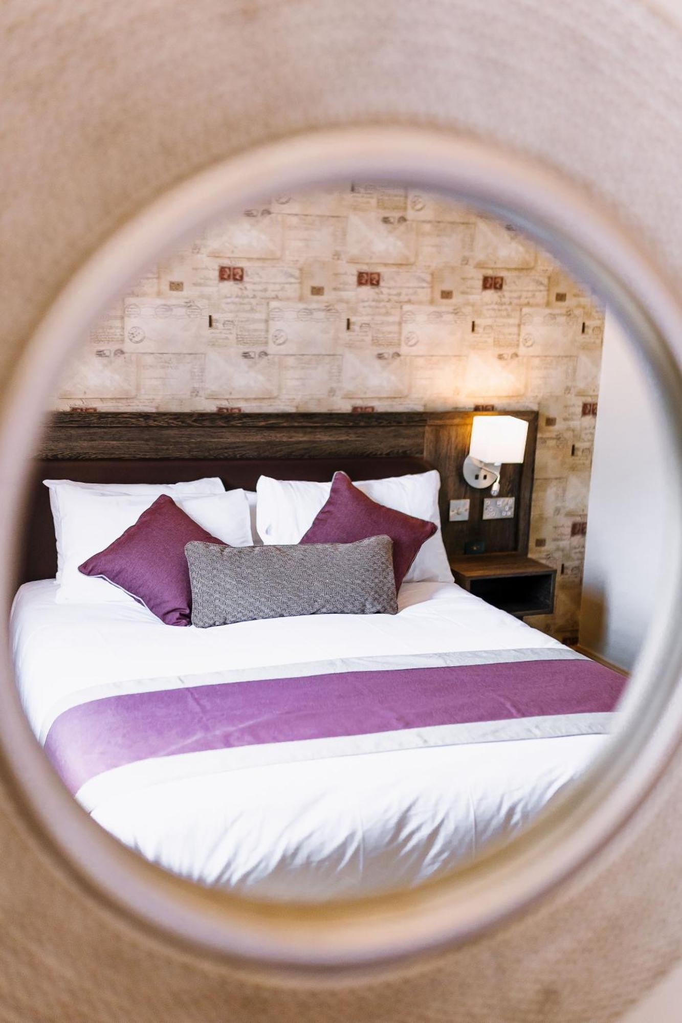The Bull Hotel Stony Stratford Extérieur photo